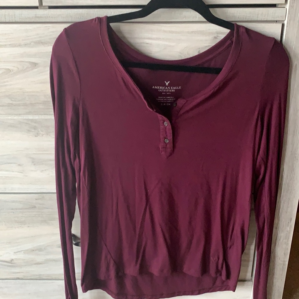 American Eagle Long Sleeve